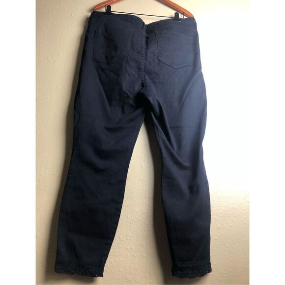 New JustFab Women's Denim Pants and Jeans NIGHT - Night Scout Lace-Hem Crop Skin - Picture 5 of 11